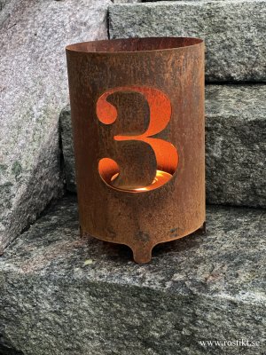 rostig-trädgårdsdekoration